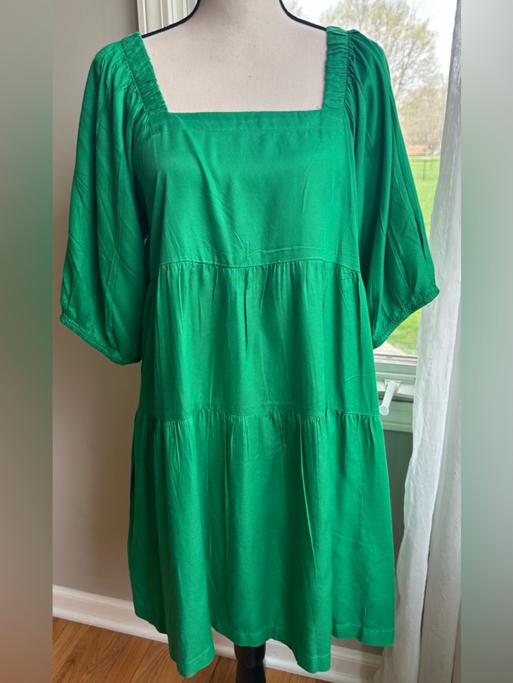 NWT Beyond Words Square Neck Puff Sleeves Tiered Mini Dress Gorgeous Green